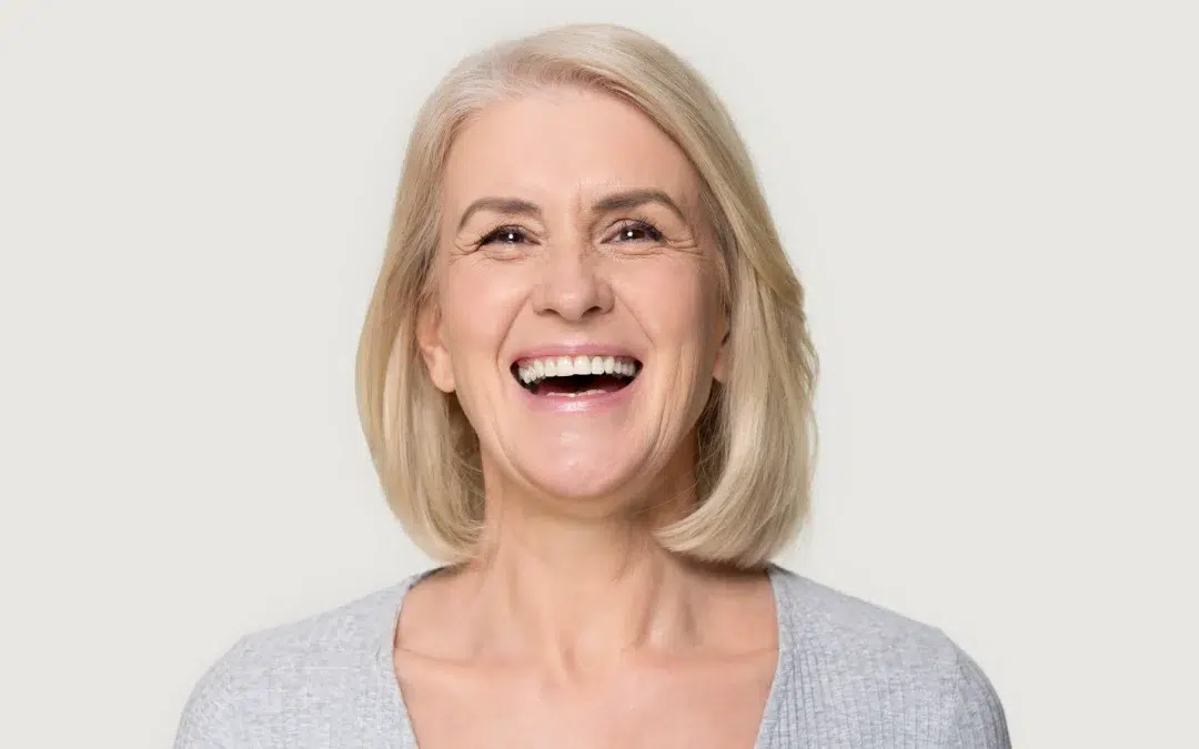 Recupere a sua confiança com Implantes Dentários